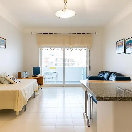 Akisol Porches White Apartment Porches (Algarve)
