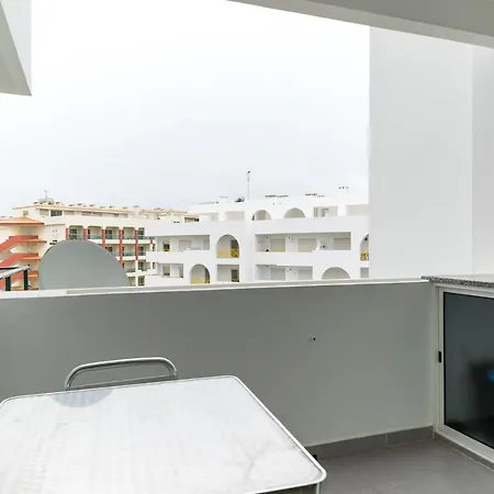 Akisol Porches White * Porches (Algarve)